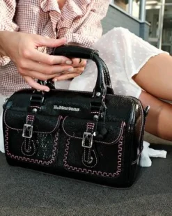 Bolso de piel Distressed Patent con asa superior in Negro