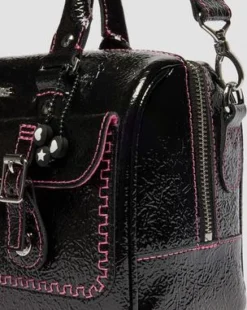 Bolso de piel Distressed Patent con asa superior in Negro