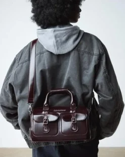 Bolso de piel Rub Off con asa superior Vegano in Rojo Cereza