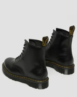 Botas 1460 Bex de piel Smooth in Negro