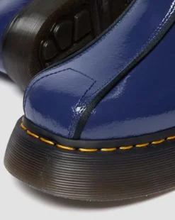 Botas Buzz Hi de charol Distressed Patent in Azul Oscuro