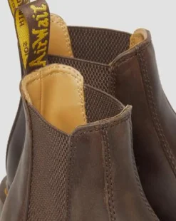 Botas Chelsea 2976 Yellow Stitch de piel Crazy Horse in Marrón Oscuro