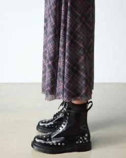 BOTAS 1460 DE PIEL BUTTERO CON TACHUELAS in Negro
