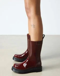 Botas Rejena de piel Laquered in Rojo Cereza