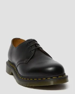 Cordones planos encerados de 65cm (3 ojales) in Negro