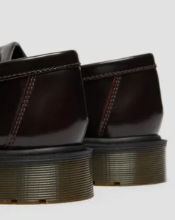 Mocasines Adrian de piel Arcadia con borla in Rojo Cereza