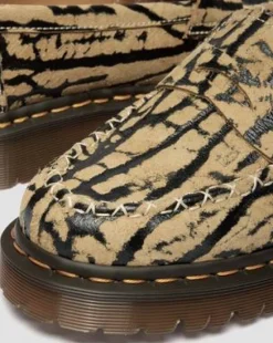 Mocasines Delapre de ante in Marrón Teca Y Negro