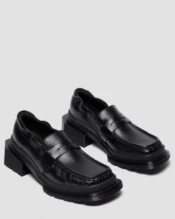 MOCASINES MAYBOLE DE PIEL FRUNCIDA CON PUNTERA CUADRADA in Negro