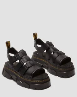 Sandalias Mattison con 3 tiras in Negro