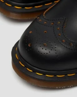 Zapatos Blucher 3989 Vintage de piel Quilon calada in Negro