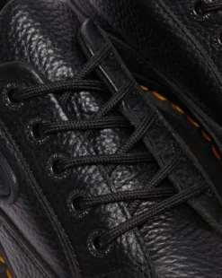 Zapatos Buzz de piel Milled Nappa con 5 ojales in Negro
