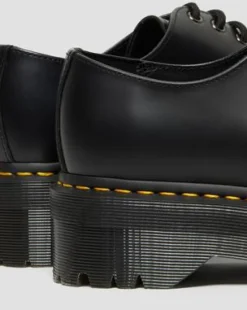Zapatos con plataforma 1461 Quad de piel Smooth in Negro