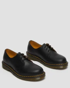 Zapatos 1461 de piel Smooth in Negro