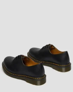 Zapatos 1461 de piel Smooth in Negro