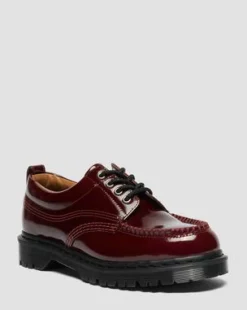 Zapatos Lowell Moc Toe de piel lacada in Rojo Cereza