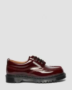 Zapatos Lowell Moc Toe de piel lacada in Rojo Cereza