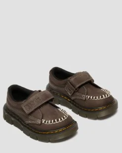 Zapatos Raffe Strap de piel Tumbled Nubuck para niños in Marrón Oscuro