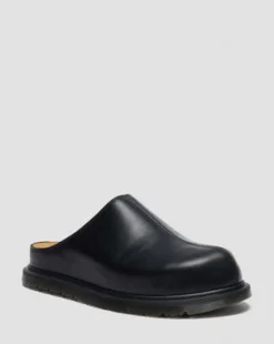 ZUECOS SAN DE PIEL in Negro