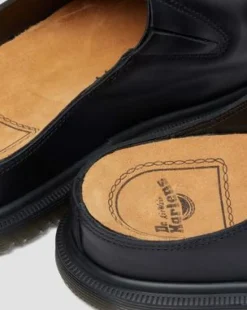 ZUECOS SAN DE PIEL in Negro
